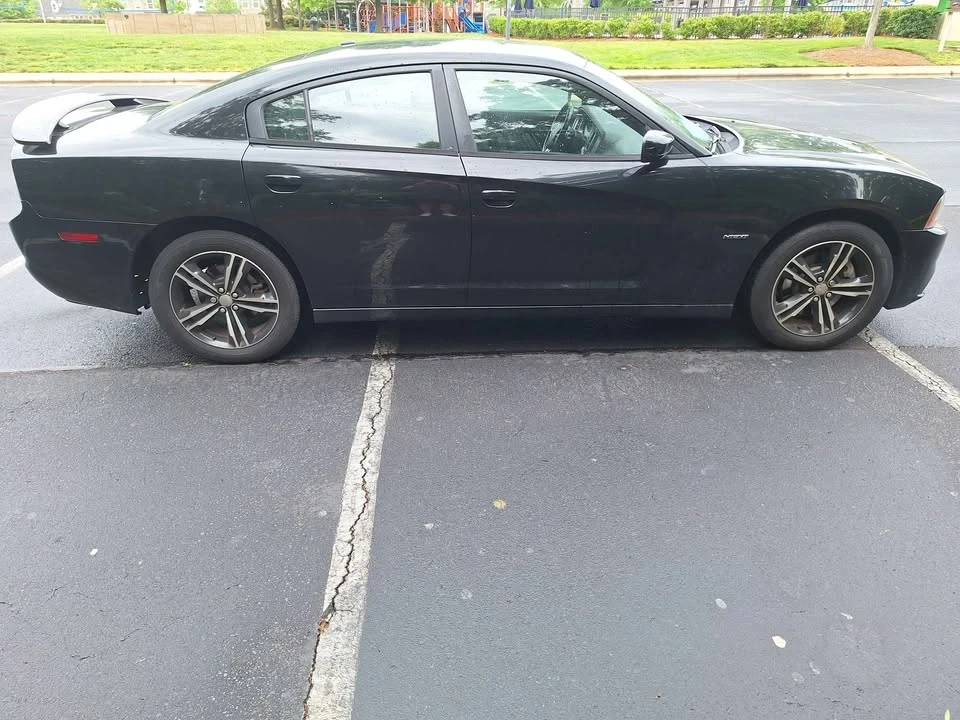 2014 Dodge Charger 7th Gen - Image 2 of 11