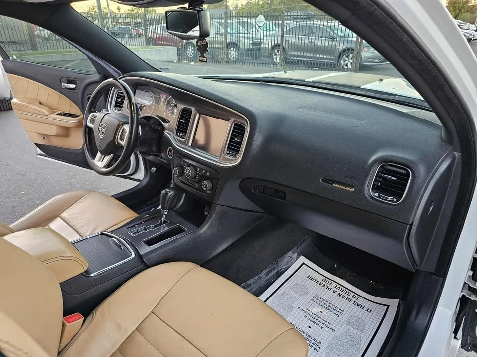 2014 Dodge Charger 7th Gen - Image 14 of 19