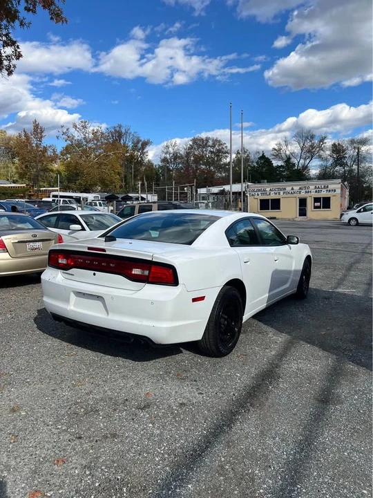 2014 Dodge Charger 6th Gen - Image 3 of 9