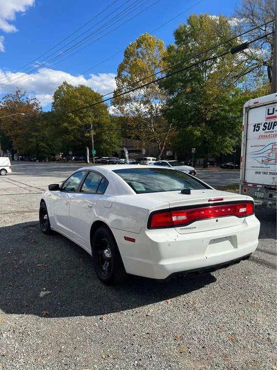 2014 Dodge Charger 6th Gen - Image 5 of 9