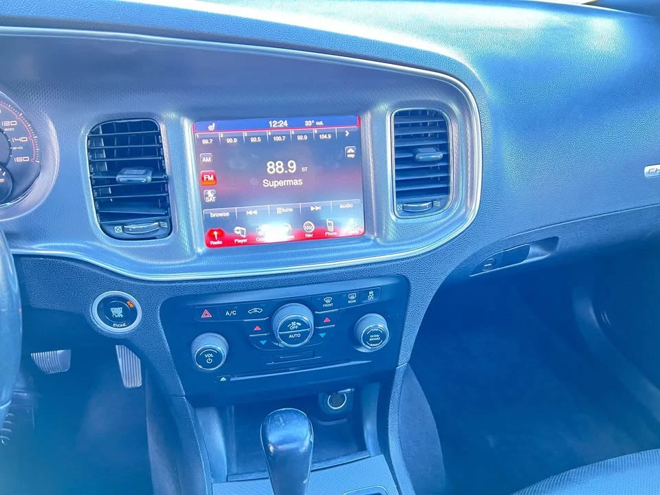 2014 Dodge Charger 7th Gen - Image 5 of 12