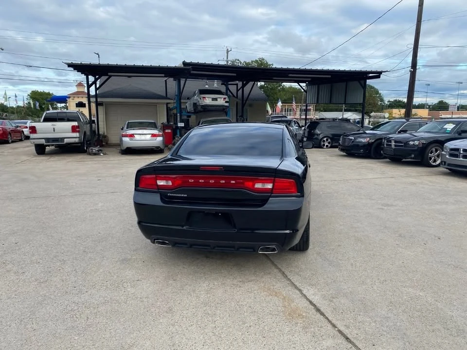 2014 Dodge Charger 7th Gen - Image 15 of 20