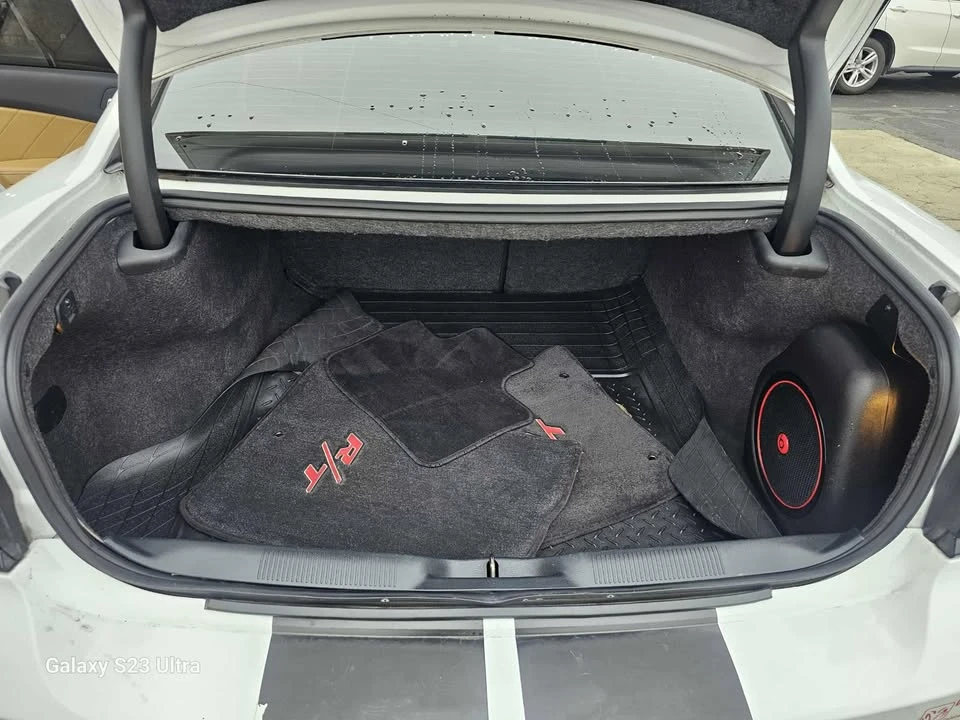 2014 Dodge Charger 7th Gen - Image 17 of 19