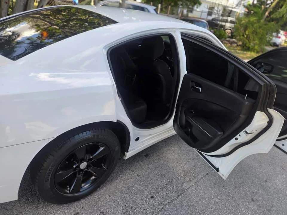 2014 Dodge Charger 7th Gen - Image 7 of 18