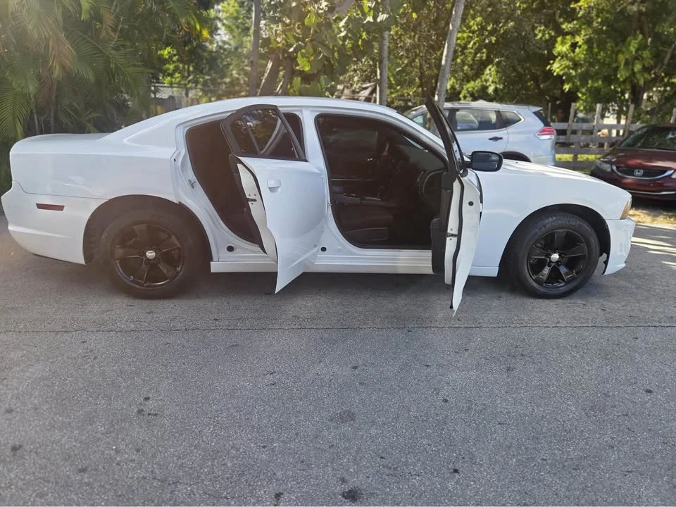 2014 Dodge Charger 7th Gen - Image 18 of 18
