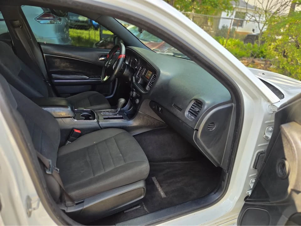 2014 Dodge Charger 7th Gen - Image 17 of 18