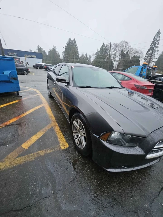 2014 Dodge Charger 7th Gen - Image 2 of 9