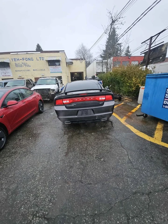 2014 Dodge Charger 7th Gen - Image 5 of 9
