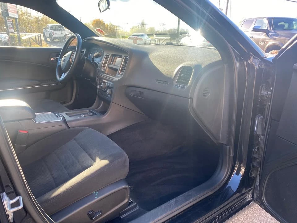 2014 Dodge Charger 7th Gen - Image 11 of 14