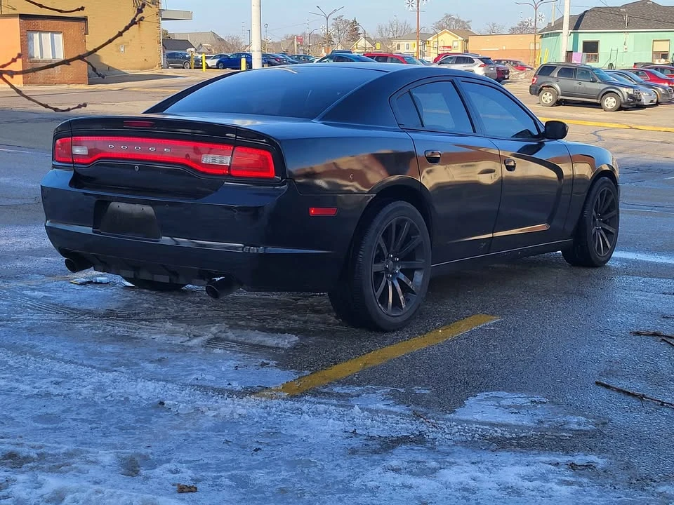 2014 Dodge Charger 6th Gen - Image 4 of 18