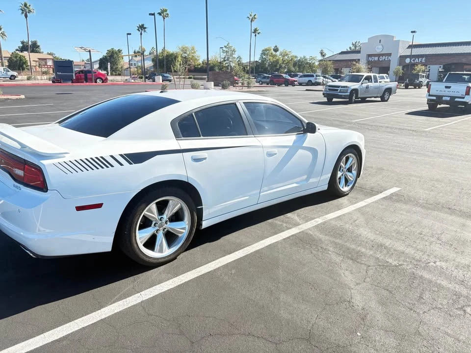 2014 Dodge Charger 6th Gen - Image 2 of 9