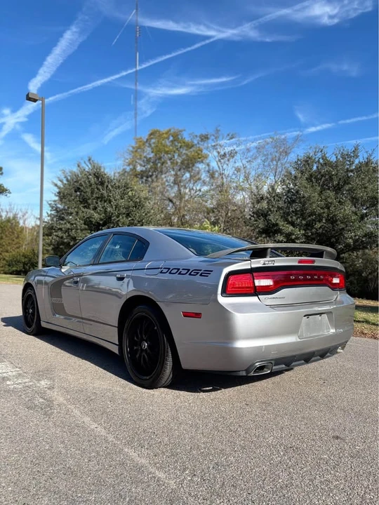 2014 Dodge Charger 7th Gen - Image 17 of 18