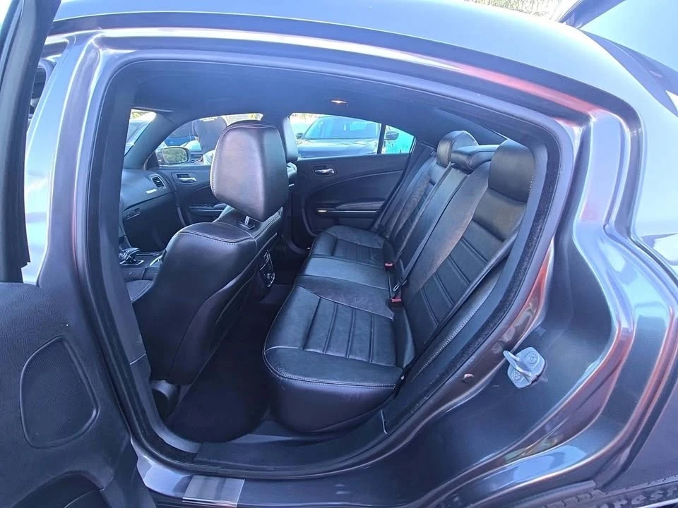 2014 Dodge Charger 7th Gen - Image 8 of 10