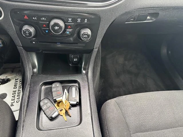 2014 Dodge Charger 7th Gen - Image 8 of 15