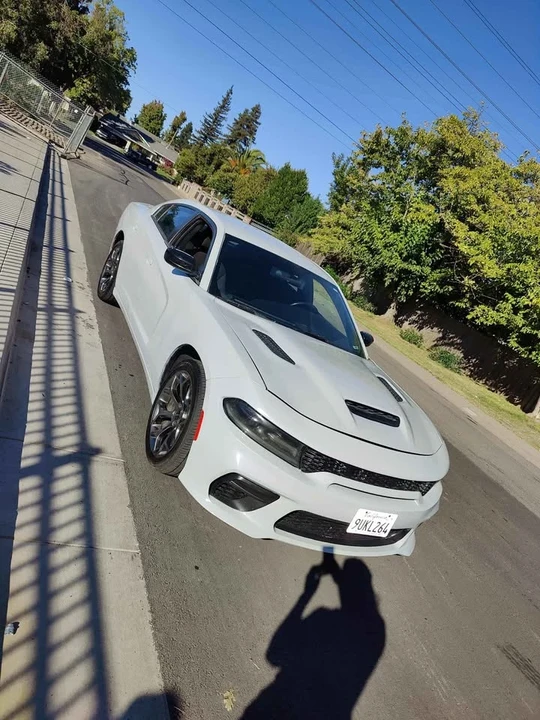 2014 Dodge Charger 7th Gen - Image 2 of 10