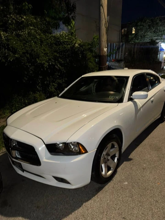 2014 Dodge Charger 7th Gen - Image 2 of 7