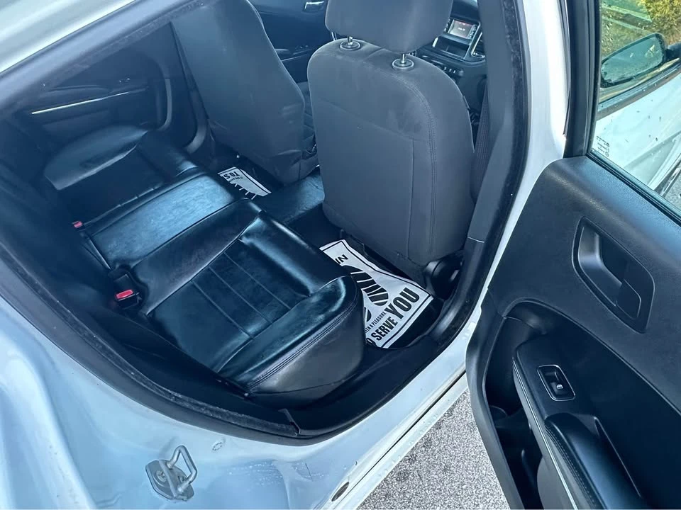 2014 Dodge Charger 7th Gen - Image 10 of 16