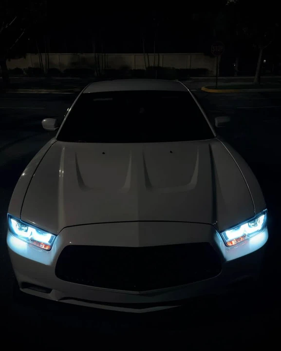 2014 Dodge Charger 7th Gen - Image 5 of 10