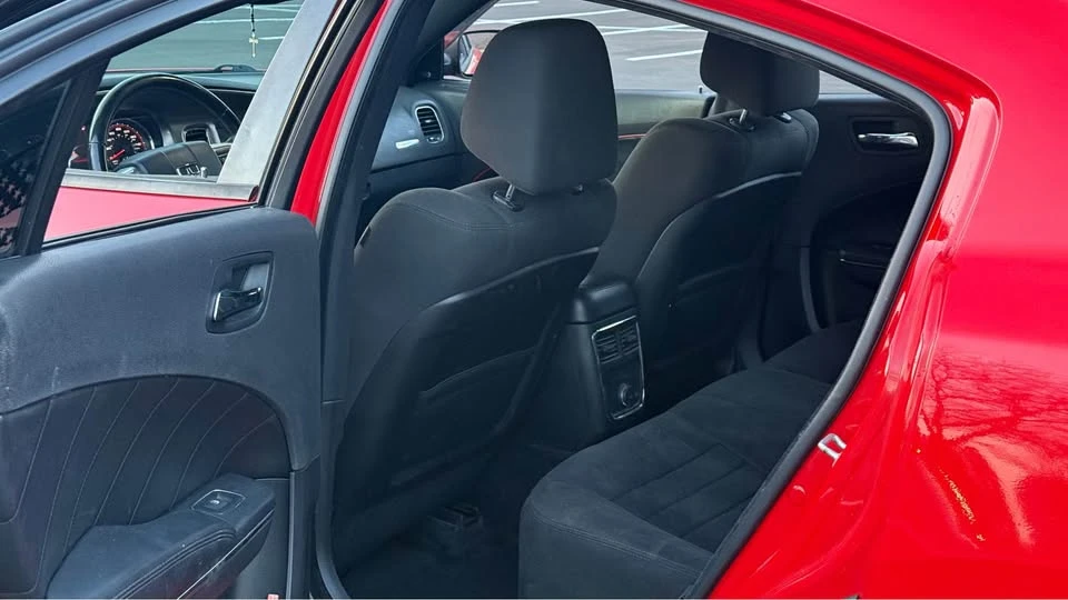 2014 Dodge Charger 7th Gen - Image 12 of 16