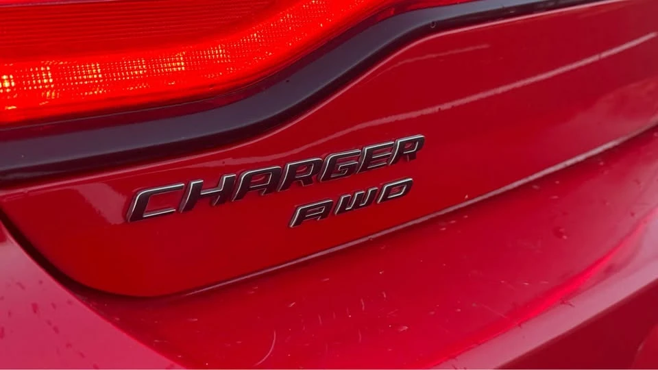 2014 Dodge Charger 7th Gen - Image 13 of 16