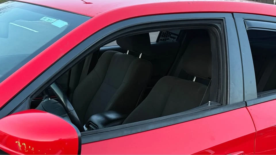 2014 Dodge Charger 7th Gen - Image 11 of 16