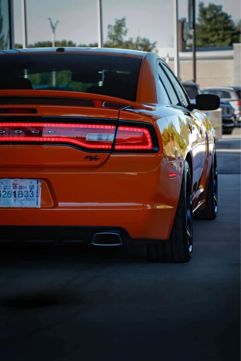 2014 Dodge Charger 7th Gen - Image 3 of 9
