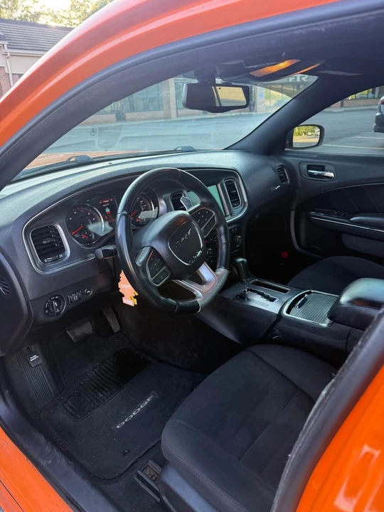 2014 Dodge Charger 7th Gen - Image 5 of 9