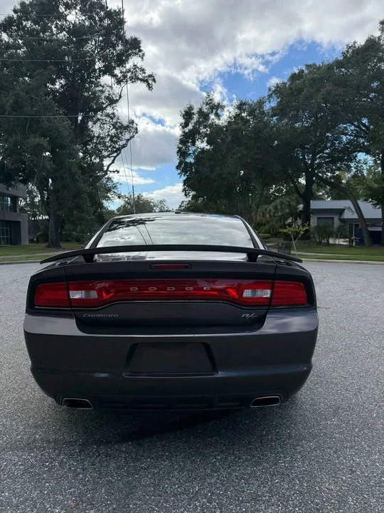 2014 Dodge Charger 7th Gen - Image 4 of 13