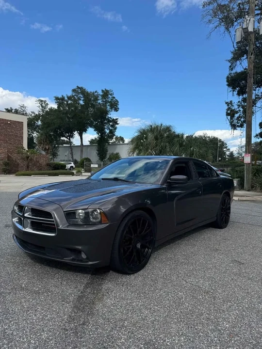 2014 Dodge Charger 7th Gen - Image 2 of 13
