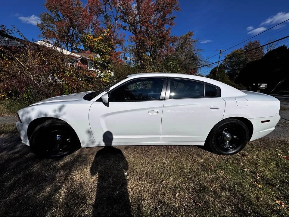 2014 Dodge Charger 7th Gen - Image 13 of 14
