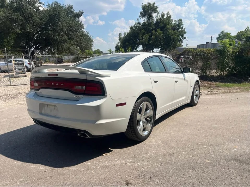 2014 Dodge Charger 7th Gen - Image 3 of 20