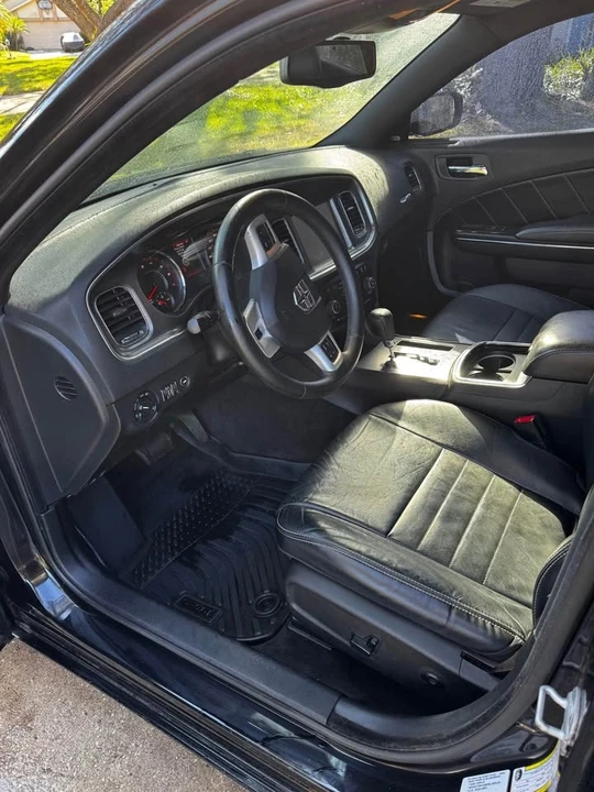 2014 Dodge Charger 7th Gen - Image 8 of 12
