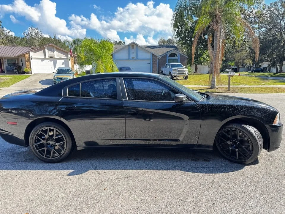 2014 Dodge Charger 7th Gen - Image 6 of 12