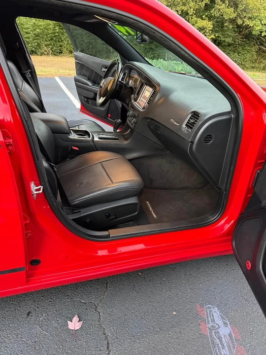 2014 Dodge Charger 7th Gen - Image 12 of 17