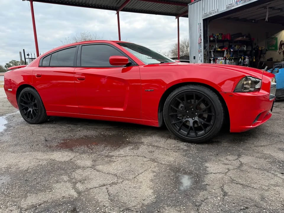 2014 Dodge Charger 6th Gen - Image 2 of 7