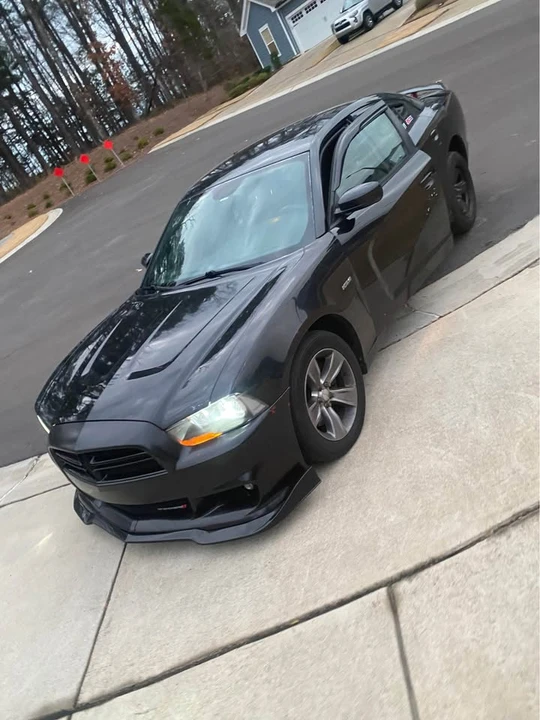 2014 Dodge Charger 7th Gen - Image 2 of 13