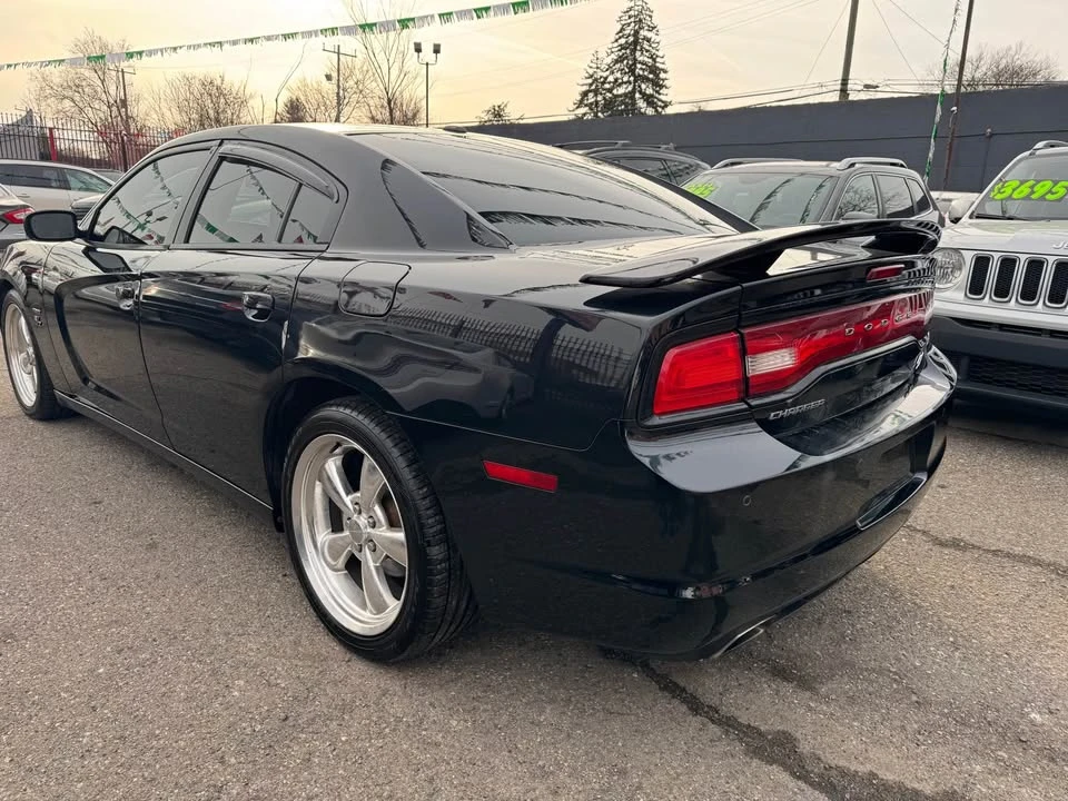 2014 Dodge Charger 7th Gen - Image 5 of 9