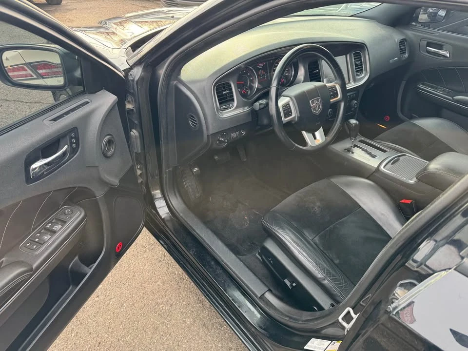 2014 Dodge Charger 7th Gen - Image 6 of 9