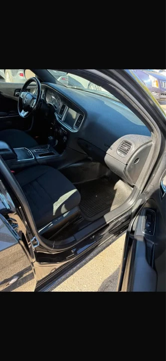 2014 Dodge Charger 7th Gen - Image 9 of 17