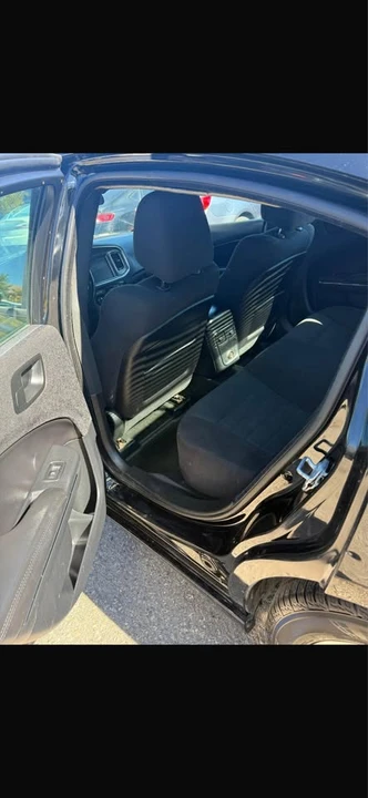 2014 Dodge Charger 7th Gen - Image 13 of 17