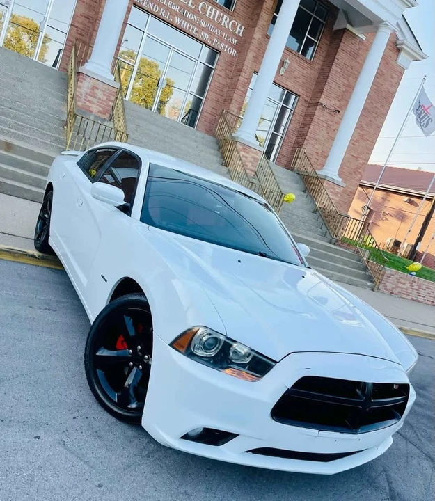 2014 Dodge Charger 6th Gen - Image 6 of 17