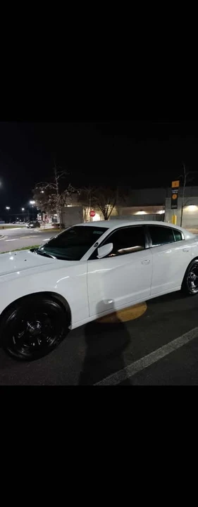 2014 Dodge Charger 7th Gen - Image 3 of 16