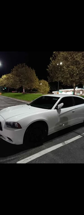 2014 Dodge Charger 7th Gen - Image 14 of 16