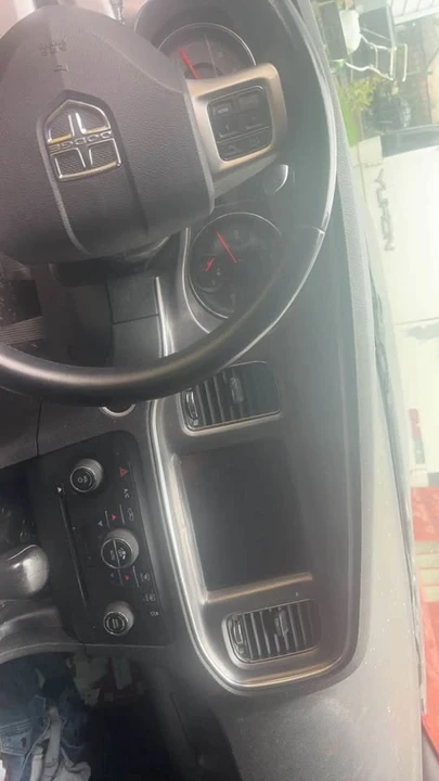 2014 Dodge Charger 6th Gen - Image 6 of 7