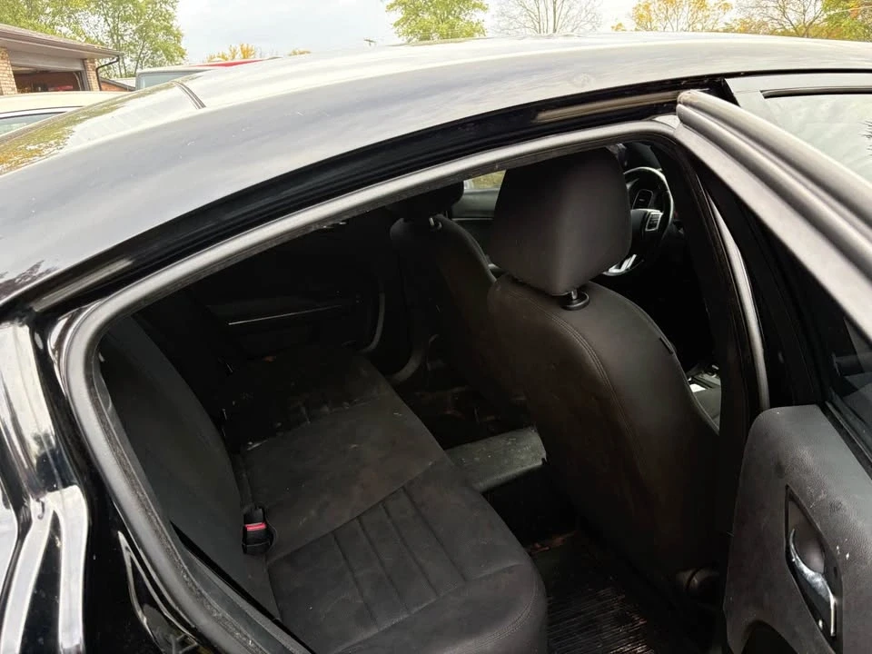 2014 Dodge Charger 6th Gen - Image 5 of 6