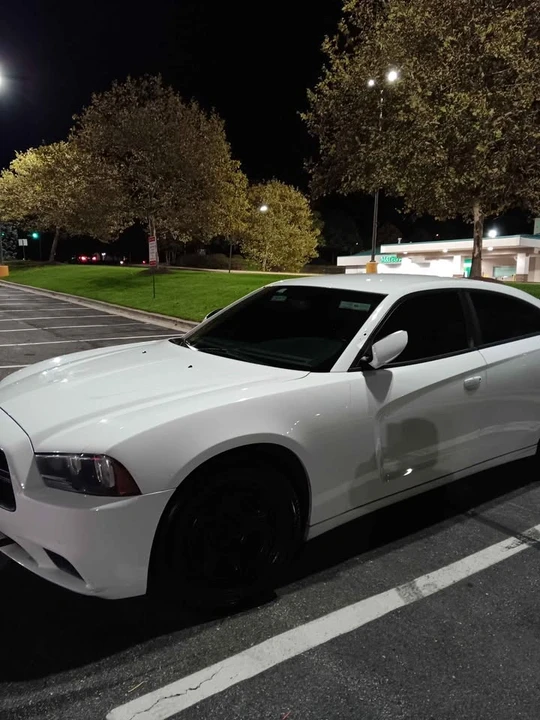 2014 Dodge Charger 7th Gen - Image 2 of 16