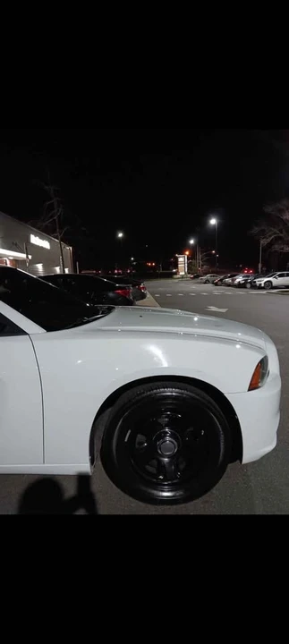 2014 Dodge Charger 7th Gen - Image 9 of 16