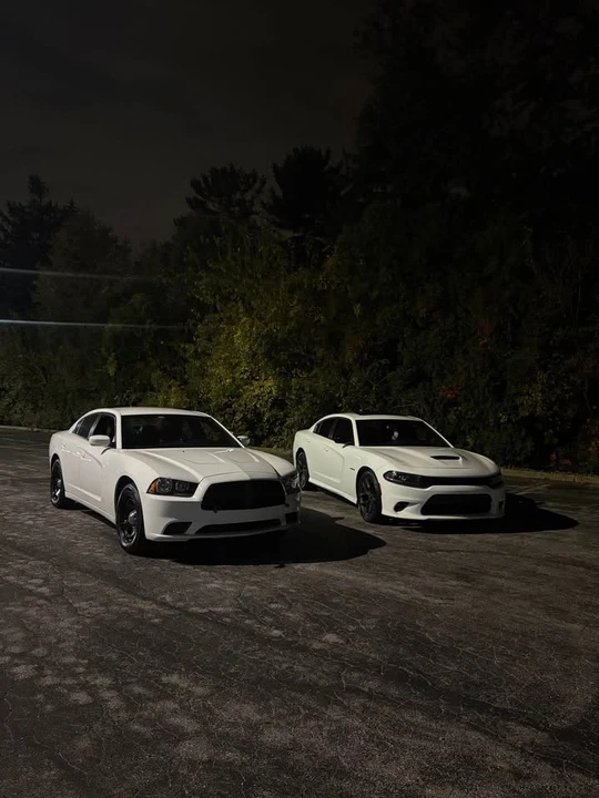 2014 Dodge Charger 7th Gen - Image 7 of 13