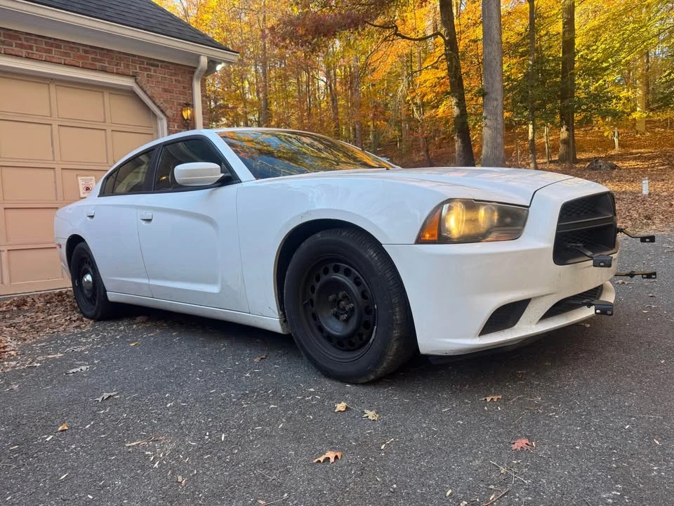 2014 Dodge Charger 6th Gen - Image 3 of 7