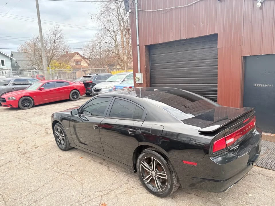 2014 Dodge Charger 7th Gen - Image 9 of 20